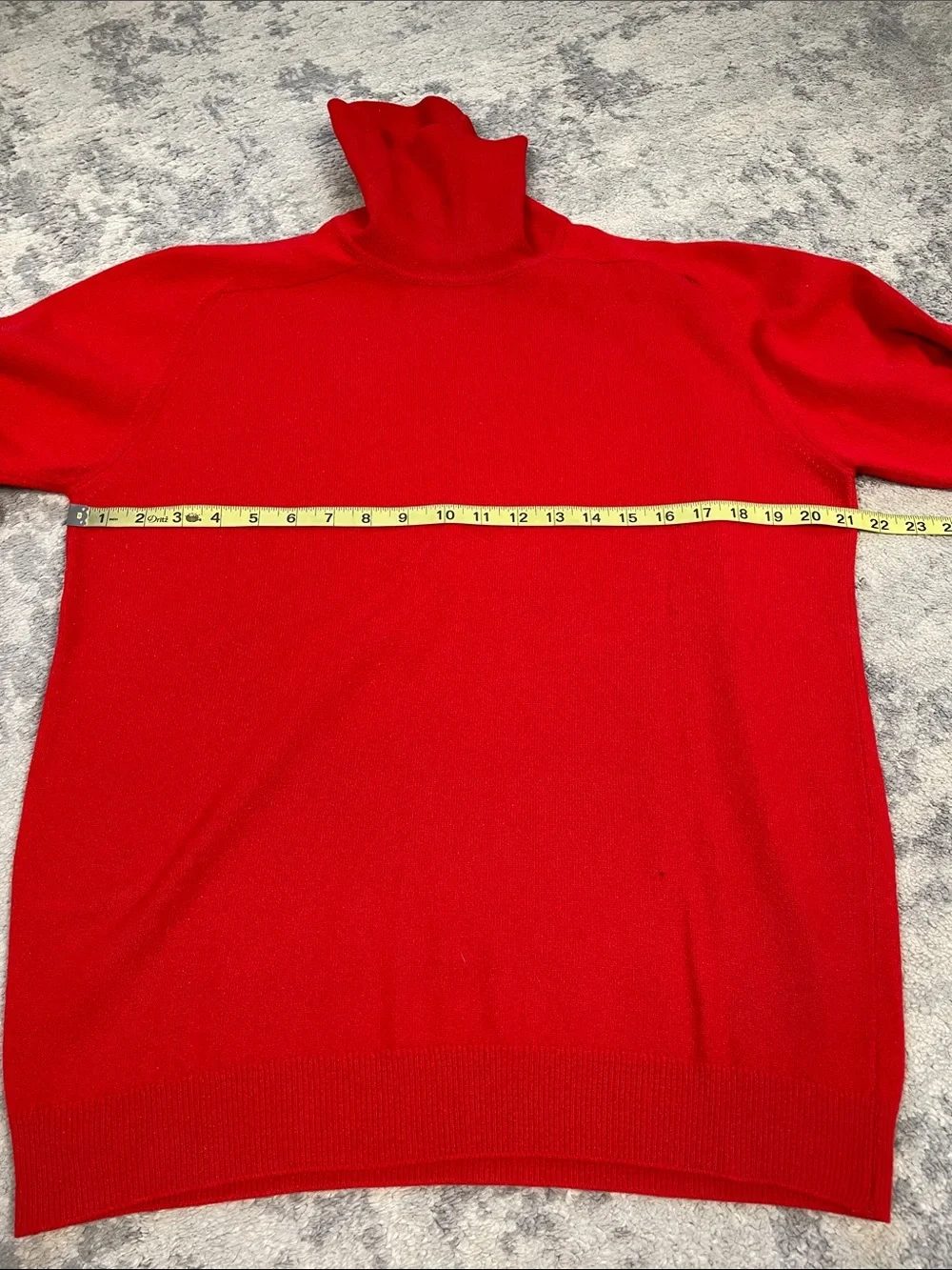 Vintage Pringle of Scotland Cashmere Red Turtleneck Sweater Sz 42
